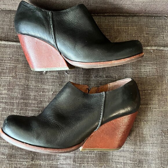 KORK-EASE Holmes Wedge Black Leather Ankle Bootie Size 8 - Picture 4 of 8